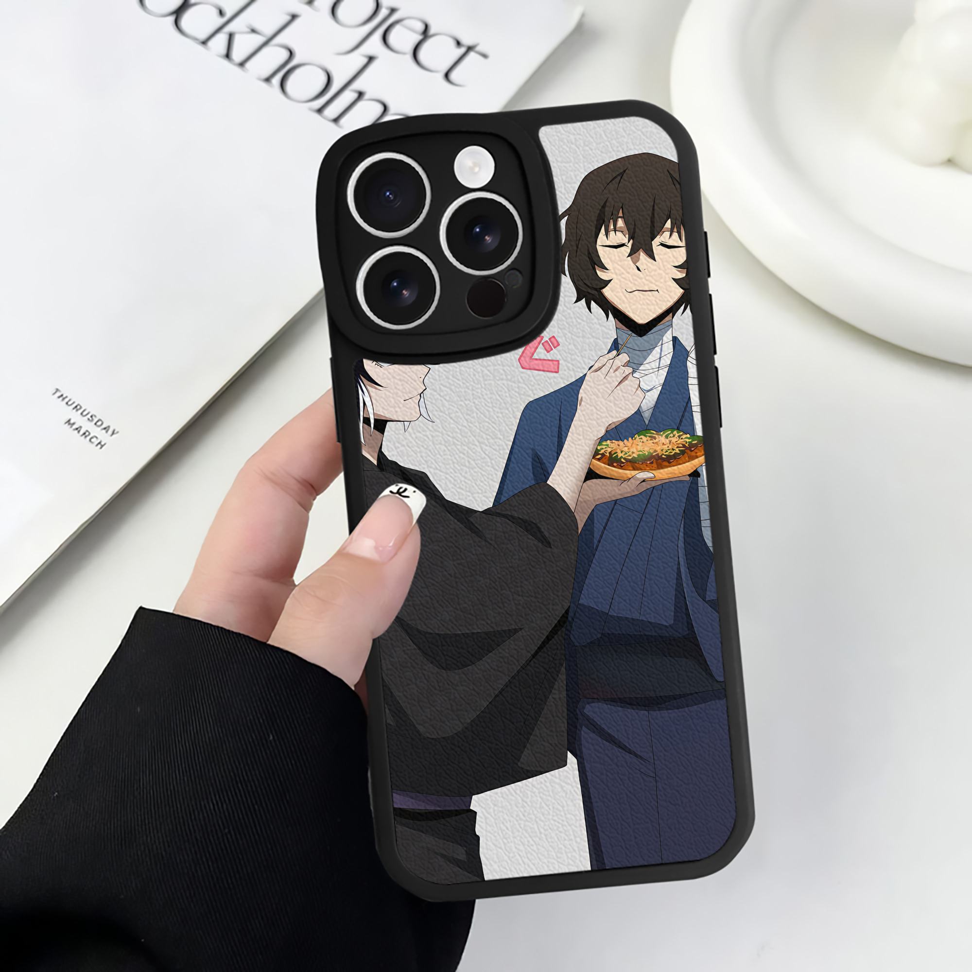 （画像用） 文豪ストレイドッグス Bungo Stray Dogs 【iPhone 16シリーズ対応】シリコンスマホケース（レザー調） 材質：シリコン